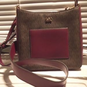 Mk purse